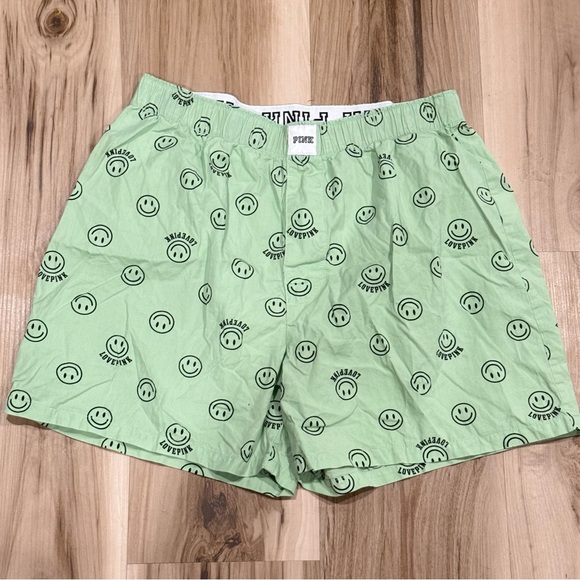 Victoria’s Secret PINK Green Smiley Face Sleep Shorts Women’s XS - Picture 1 of 2